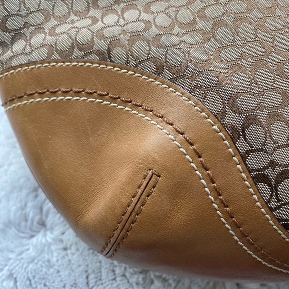 Coach EUC Signature Soho Small Hobo Shoulder Bag - Picture 7 of 16